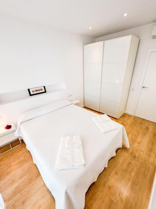 Anna & Thomas - Sitges Center Apt Екстериор снимка
